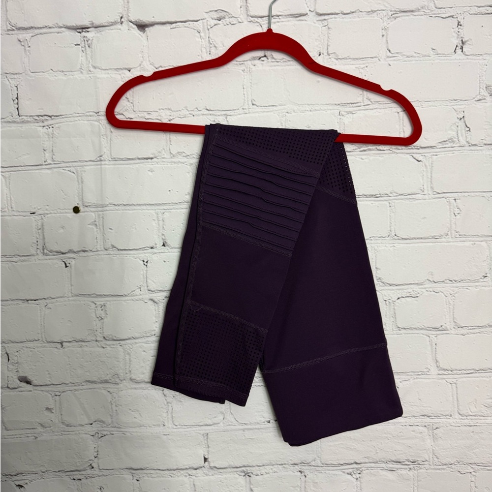 Zyia Active Blackberry Moto Light n' Tight leggings size 8-10